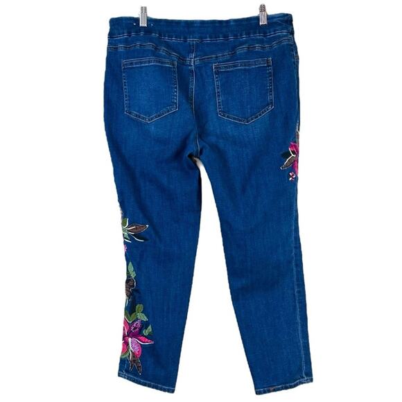 Chico’s Petite Jeans Pull On Jegging Ankle Floral Embroidered Women’s Size 14P - Picture 4 of 11